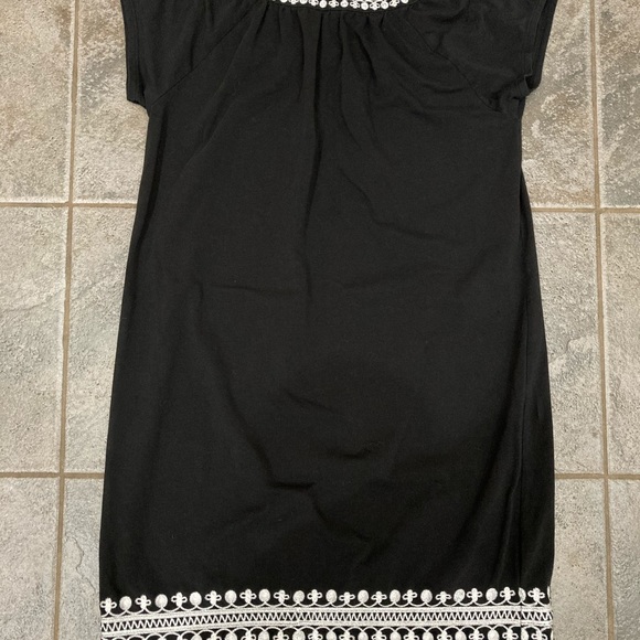Ann Taylor LOFT Black and White Short-Sleeve Dress - Picture 10 of 11